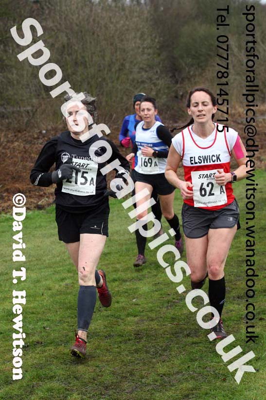 Senior and veteran womens Durham Cathedral Cross Country Relays, Maiden Castle, Durham. Photo: David T. Hewitson/Sports for All Pics